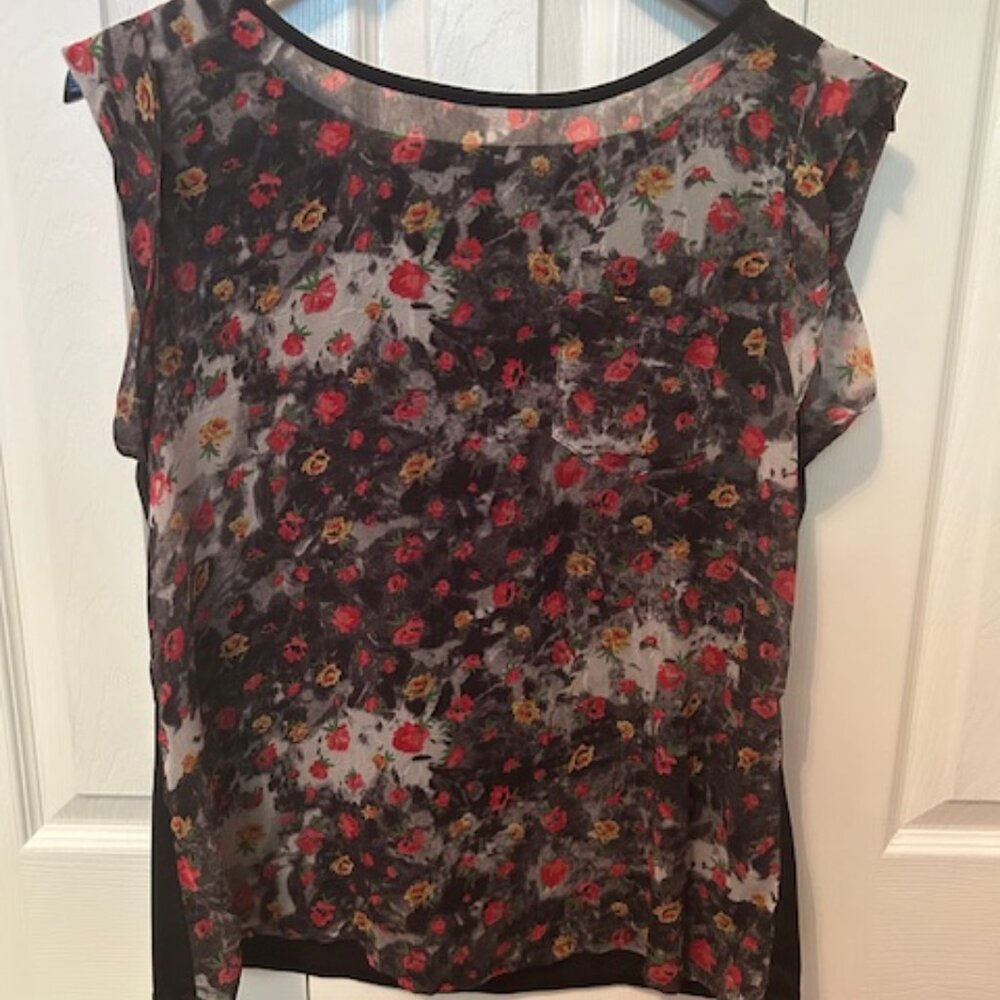 Nicole Benisti top in size medium
